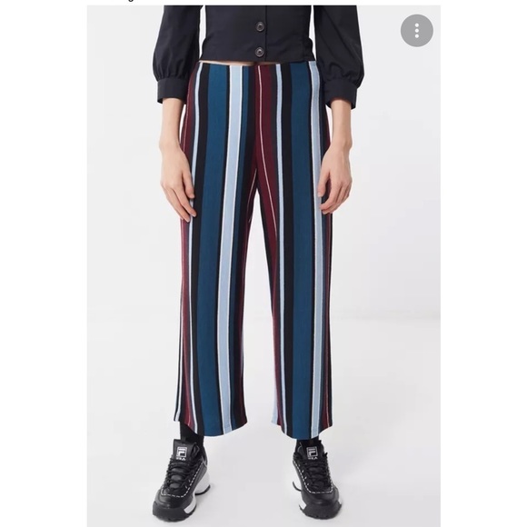 Urban Outfitters Pants - Urban Outfitters Ant Knit Cropped Pants Medium